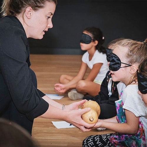 Stages Danse & Ateliers Créatifs pour enfants De 5 à 15 ans Bruxelles